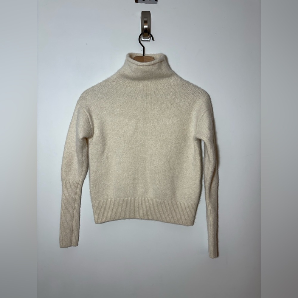 Aritzia Wilfred Luxe Cashmere Cyprie Mockneck Cream Sweater Sz XS